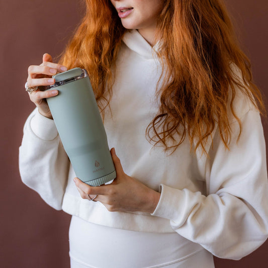 30-oz-groove-tumbler-z3 4Manna_Website_Lifestyles-17.jpg