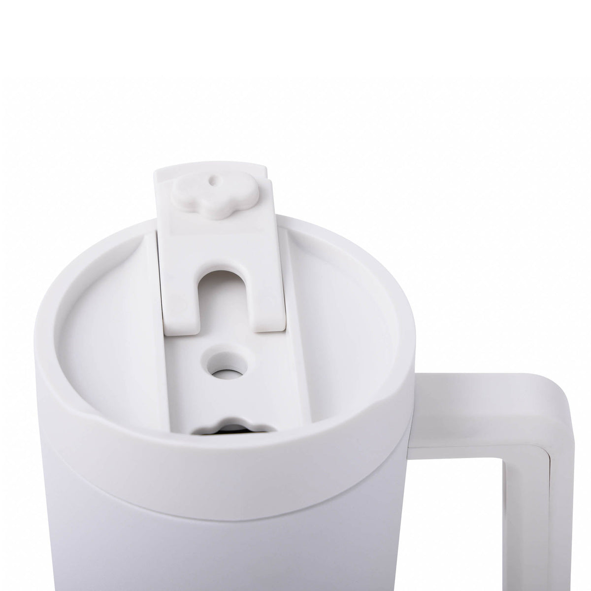 40-oz-top-tumbler-s2 CoreHome_MannaHydration_Whites_Raw-51.jpg