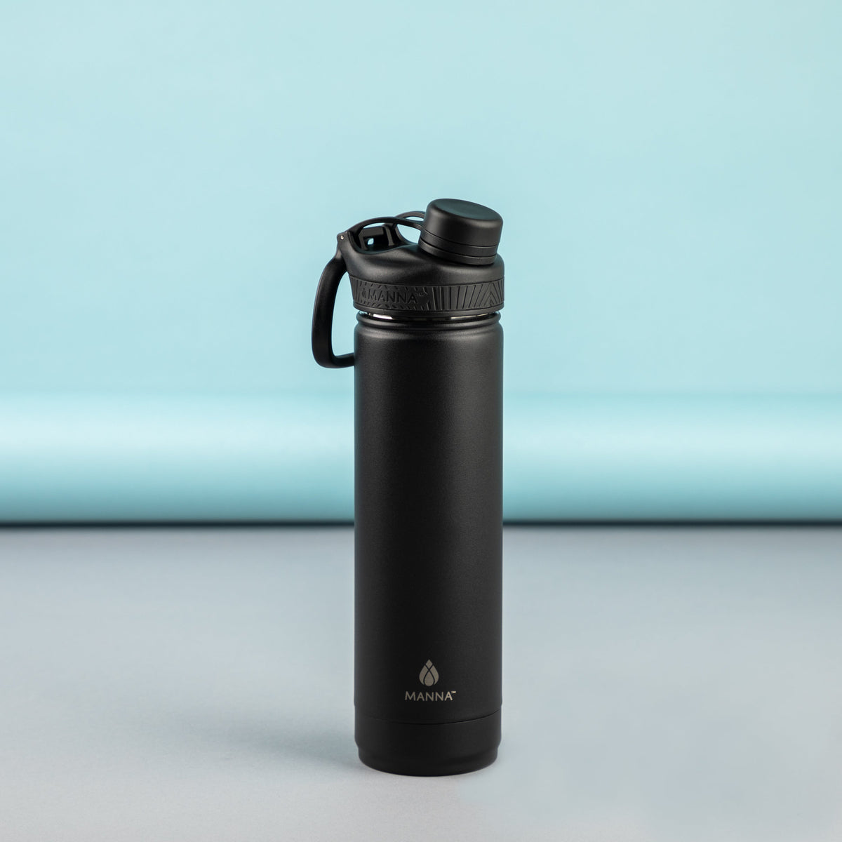 26-oz-saratoga-bottle-m1 MAN_Website_Saratoga_05.jpg